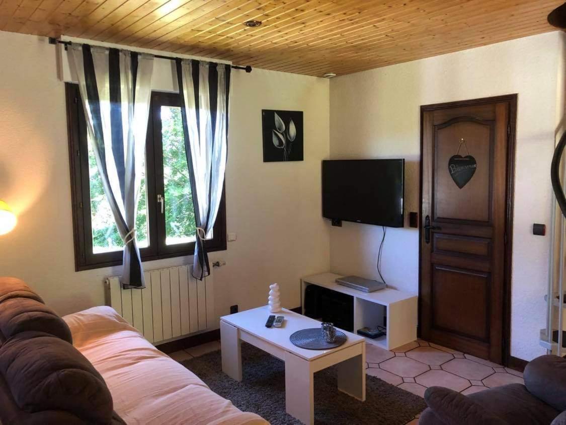 Ma Jolie Camyna Villa Ramonchamp Exterior foto